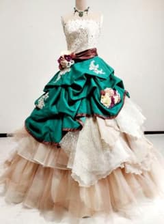 Lovely Wedding　クラウディア　9号　カラードレス　装飾品セットのサムネイル