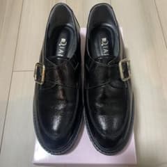 ダイアナ バックル付きローファー 23.5cm - メルカリ