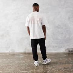 vanquish fitness オーバーサイズTシャツ　ホワイトのサムネイル