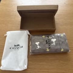 COACH 長財布 スヌーピー コラボのサムネイル