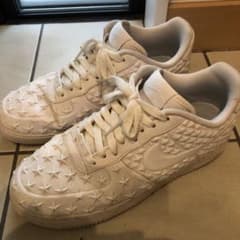ナイキ エアフォース1 LV8 独立モデルのサムネイル
