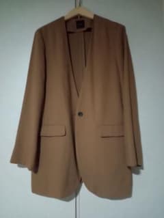 Spick & Span ノーカラージャケット キャメルのサムネイル