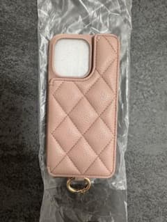新品　iPhoneケース キルティング調 ピンク ショルダーストラップ付のサムネイル