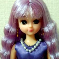 リカちゃん人形のサムネイル