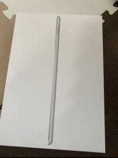 iPad 10.2インチ 第8世代 32GB シルバー MYLA2J/Aのサムネイル