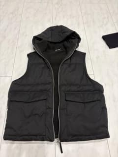 ZARA フード付きボアベスト ブラック　Lサイズのサムネイル