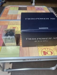 シマノ25ツインパーXD4000PG 【新品未使用品】 ゴメクサスハンドルノブ付 シマノ25ツインパーXD4000PG 【新品未使用品】 ゴメクサスハンドルノブ