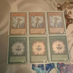 遊戯王 沈黙の魔術師サイレントマジシャンのサムネイル