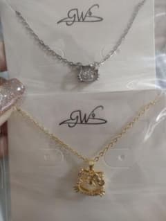 値下げ中☆Glitz Wave ハローキティ 猫　ネックレス 2点セットのサムネイル