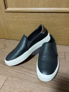 UGG アグ　スリッポン　スニーカー　レザー　ブラック　24.5センチのサムネイル