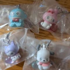 サンリオキャラクターズ めじるしアクセサリー 4種セットのサムネイル