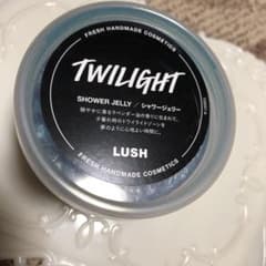 LUSHのサムネイル