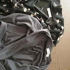 2枚まとめてマタニティ兼授乳服ワンピースのサムネイル
