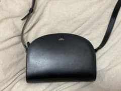 ハーフムーン ショルダーバッグのサムネイル