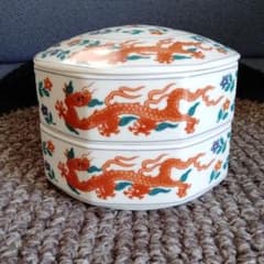 最終値下げ　中国骨董　旧蔵唐物陶磁器赤絵細工龍雲紋八角型二段重箱在銘希少珍貴新品 最終値下げ 中国骨董 旧蔵唐物陶磁器赤絵細工龍雲紋八角型二段重箱在銘