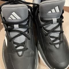 adidasバスケットシューズ23.5のサムネイル