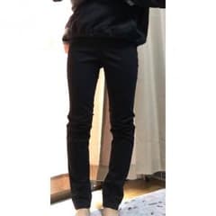 GU 黒スキニーパンツのサムネイル