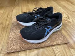ASICS GT-2000 11 ランニングシューズのサムネイル