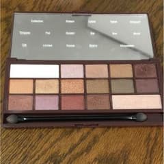 Makeup Revolution チョコレートのサムネイル