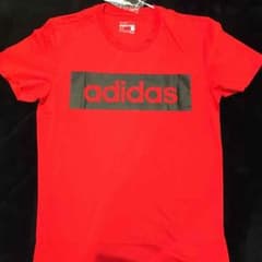 adidasのサムネイル