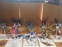 ガンダム コズミックリージョン 8体セットのサムネイル