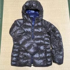 送料無料！UNIQLO ウルトラライトダウンのサムネイル
