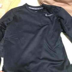 新品 ナイキトレーナーのサムネイル