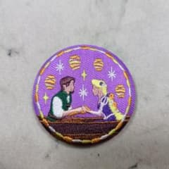 Disney 塔の上のラプンツェル 刺繍缶バッジ - メルカリ