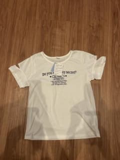 女の子150cm新品！ロゴプリント Tシャツのサムネイル