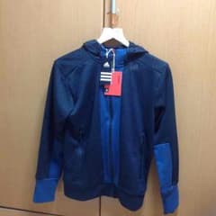 ◎未使用◎  アディダス 防寒フルジップパーカーのサムネイル