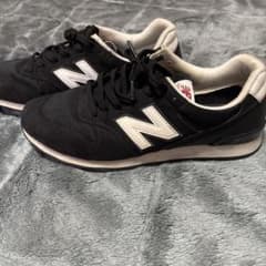 New Balance ブラック スニーカーのサムネイル