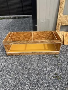 爬虫類ケージ 木製ケージ w140d55h45 天板金網 コーキング使用 - メルカリ