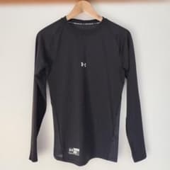 UNDER ARMOUR アンダーシャツ 長袖 ブラックのサムネイル