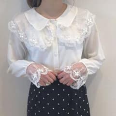 レースブラウスのサムネイル