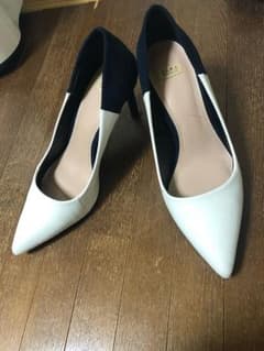 値下げ⭐️パンプス ZARAのサムネイル