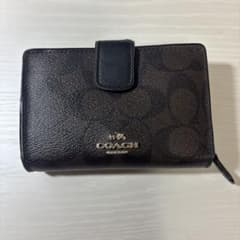 COACH シグネチャー 二つ折り財布のサムネイル