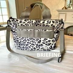 BRIEFING レオパード柄 カートバッグ ショルダーベルト付き - メルカリ