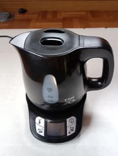電気ケトル 0.8L デジタル表示のサムネイル