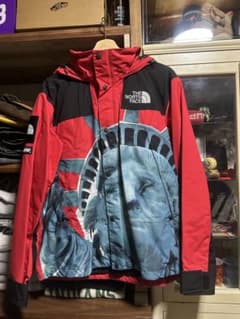 THE NORTH FACE × Supreme マウンテンパーカーのサムネイル