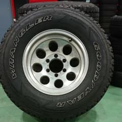 junさん専用ミッキートンプソン 265/75/R16のサムネイル