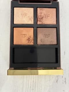 TOM FORD アイシャドウパレット 04Aのサムネイル
