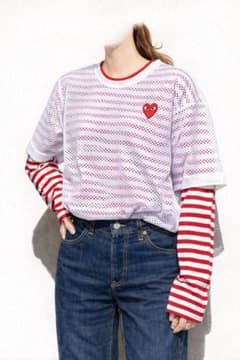 플레이 콤 데 갤슨 RED 엠블럼 메쉬 T 셔츠