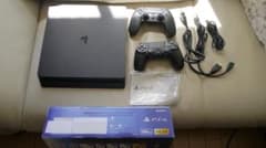 PS4 CUH-2200AB01・02　ジェットブラック ジャンクのサムネイル
