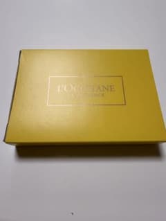 L'OCCITANE ハンドクリーム 3本セット ギフトボックスのサムネイル