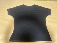 MaoMao Vネック ポケット付き 半袖Tシャツ ブラックのサムネイル