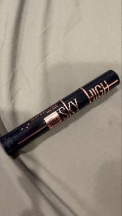 MAYBELLINE スカイハイ マスカラのサムネイル