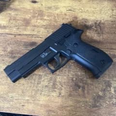 シグ・ザウエル P226 東京マルイ　ガス付のサムネイル