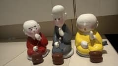陶器の僧侶フィギュア 3体セット　(中国) 陶器の僧侶フィギュア 3体セット (中国) - メルカリ