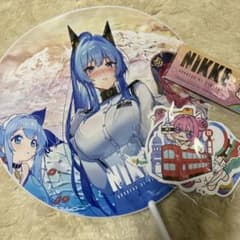 NIKKE 配布特典うちわ+ステッカー　C106のサムネイル