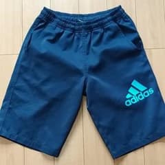 アディダス　ハーフパンツのサムネイル